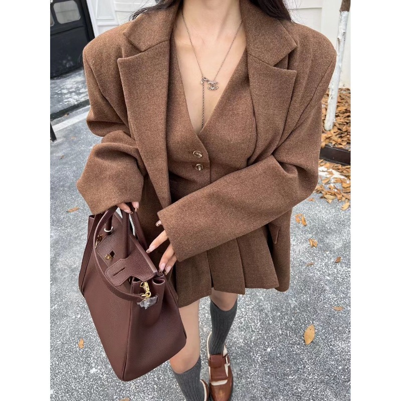 Winter Clothing Items - طقم نسائي فاخر من ثلاث قطع