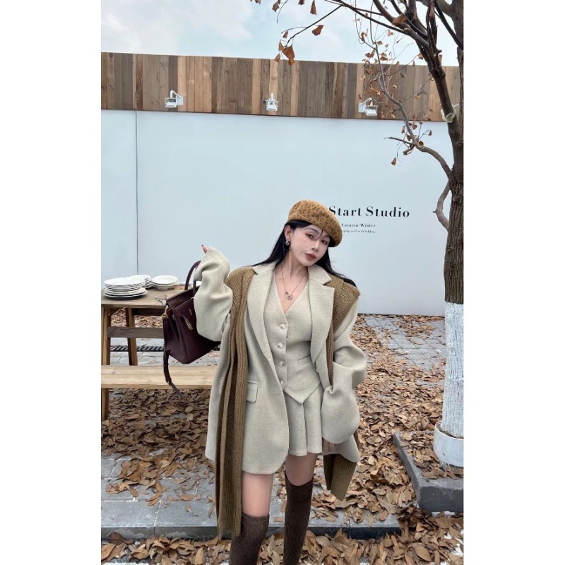 طقم نسائي فاخر من ثلاث قطع من  - مراجعة Winter Clothing Items وسعره