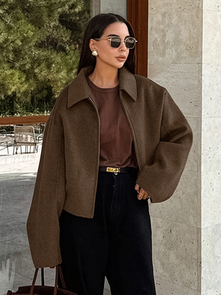 جاكيت بومبر نسائي لربيع وخريف  - مراجعة Winter Clothing Colors 2026 وسعره